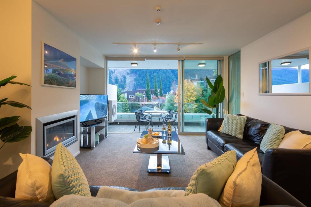 Bowen18 Lake Views Gas Fire Bbq Queenstown Eksteriør billede